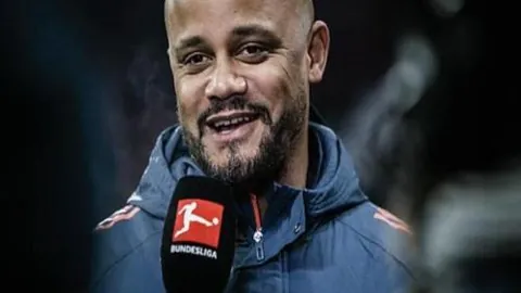 “世界杯决赛首半场两次换将，法国队险被翻盘逆转”