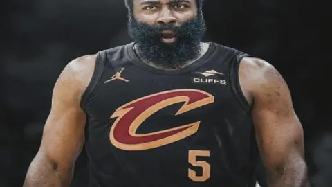 “一小时前球技展示的胖哥”